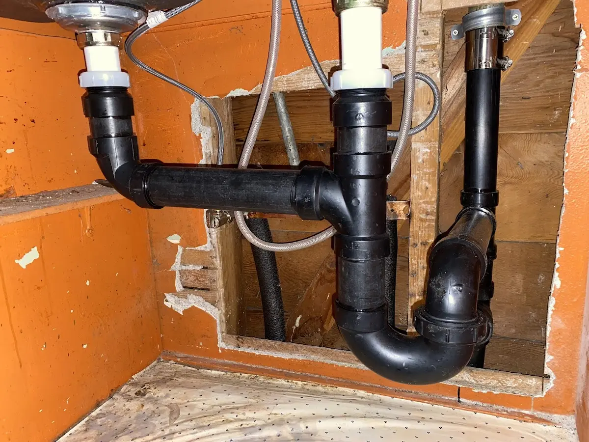 Professional Pipe Bursting equipment and tools on the job in Wright City